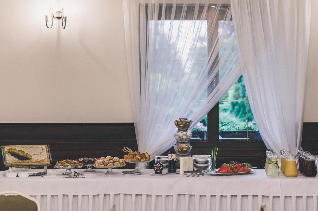 Hotel Czardasz Spa&Wellness Płock Kültér fotó