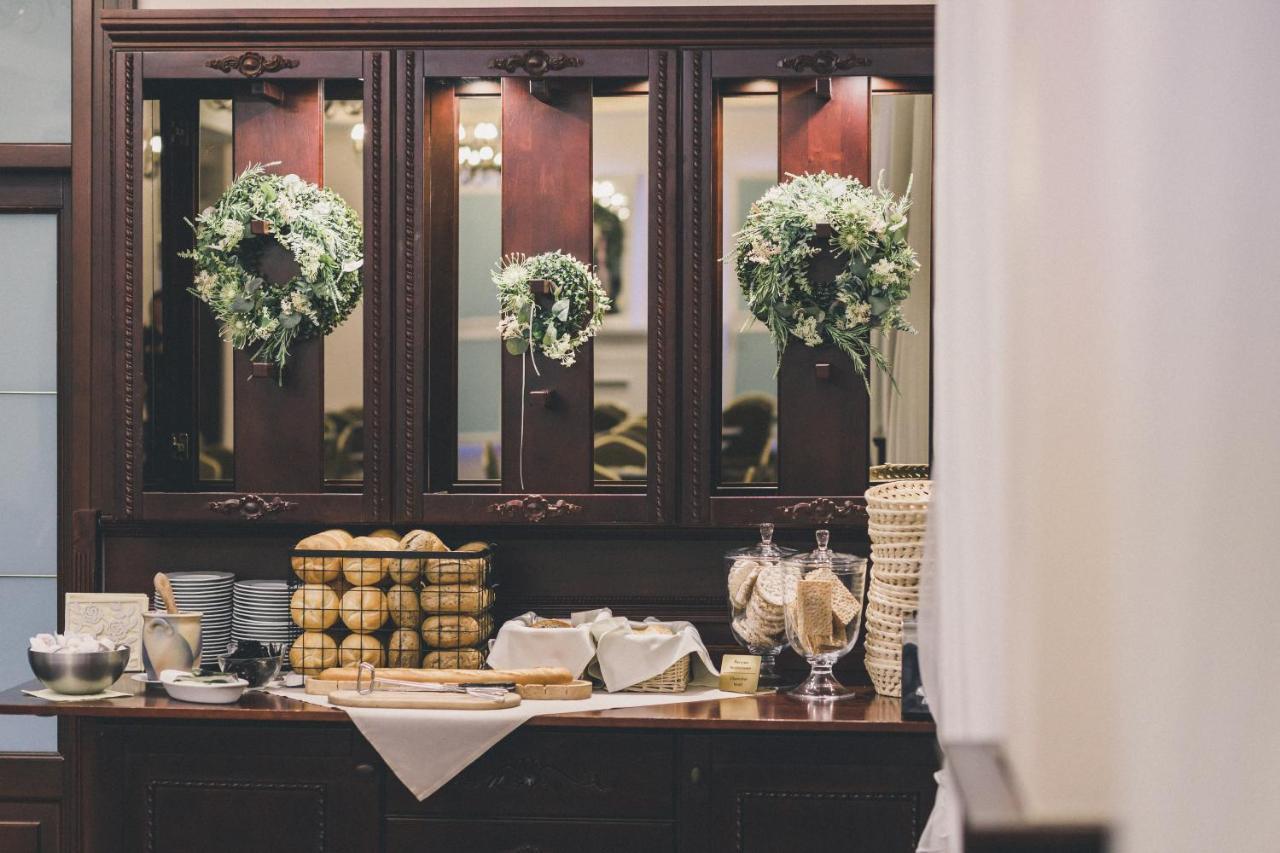 Hotel Czardasz Spa&Wellness Płock Kültér fotó