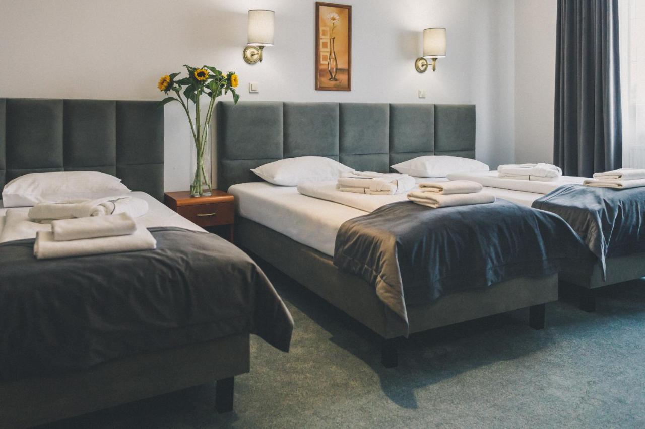 Hotel Czardasz Spa&Wellness Płock Kültér fotó