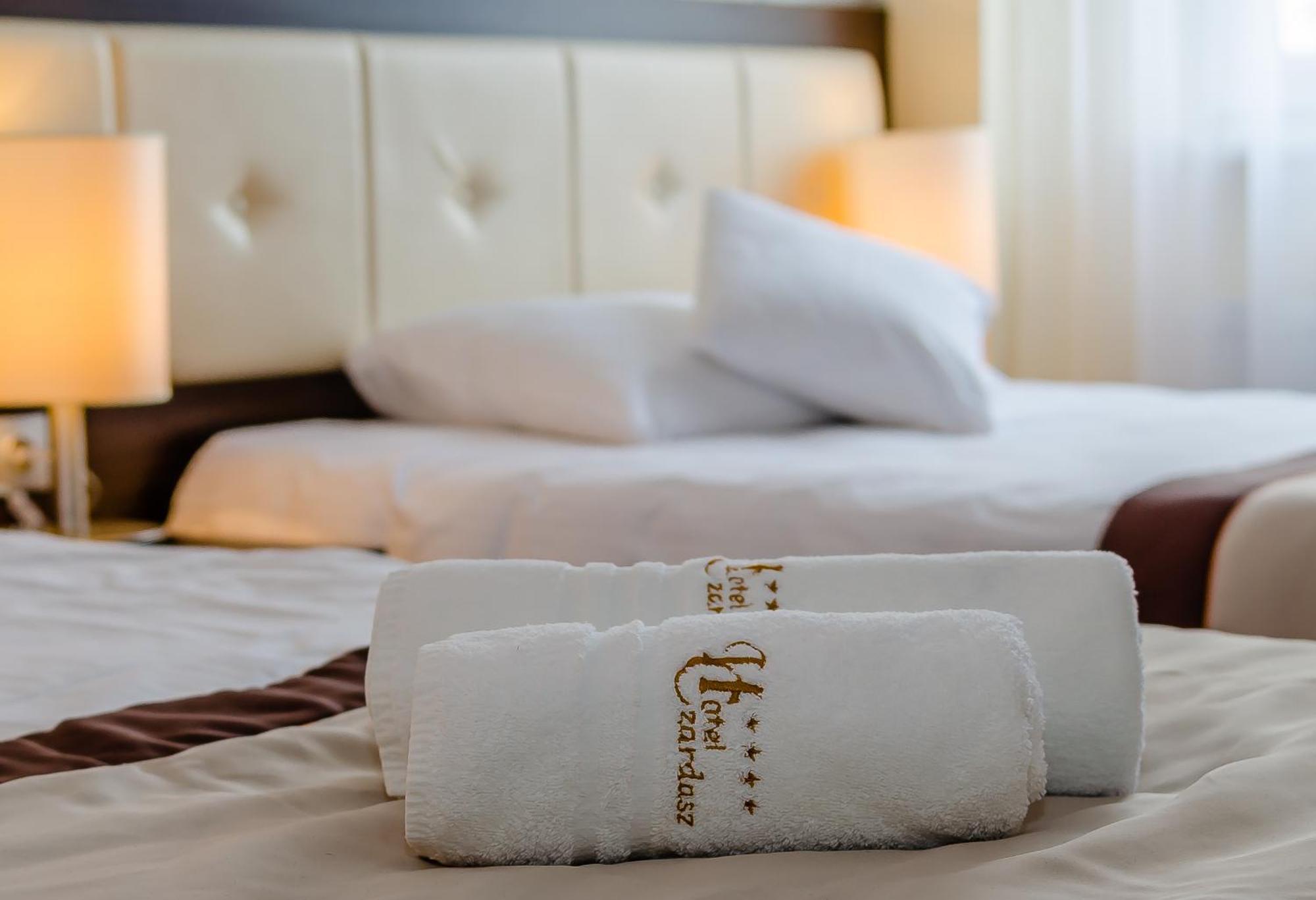 Hotel Czardasz Spa&Wellness Płock Kültér fotó
