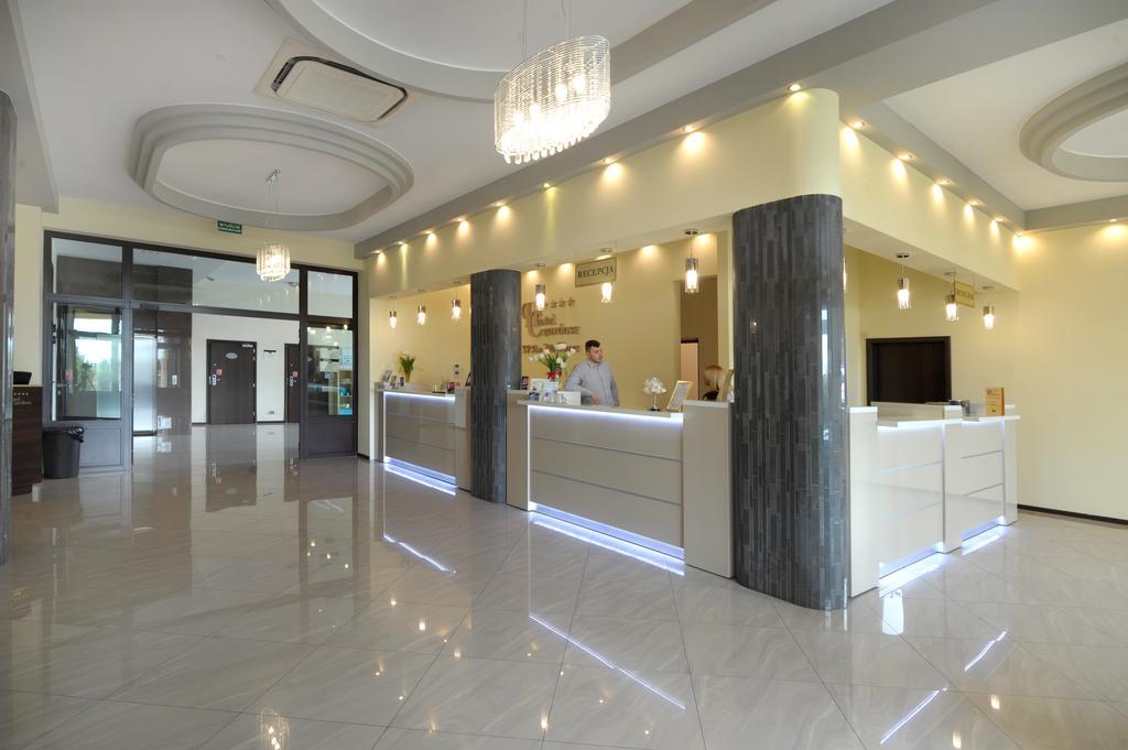 Hotel Czardasz Spa&Wellness Płock Kültér fotó
