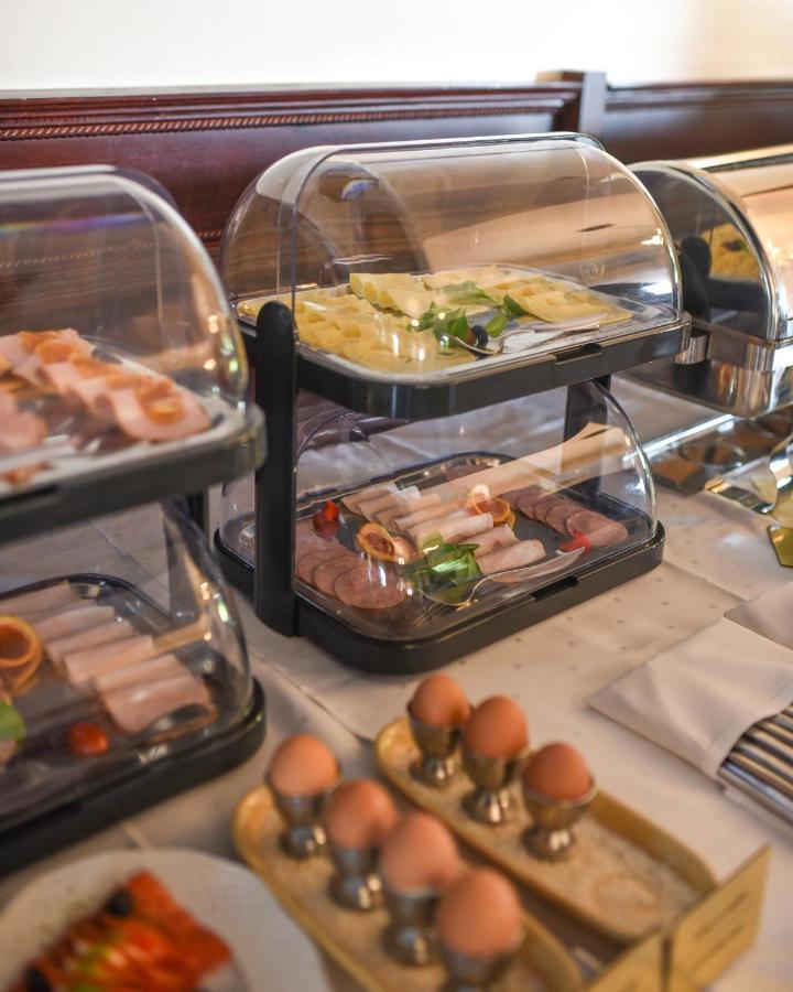 Hotel Czardasz Spa&Wellness Płock Kültér fotó